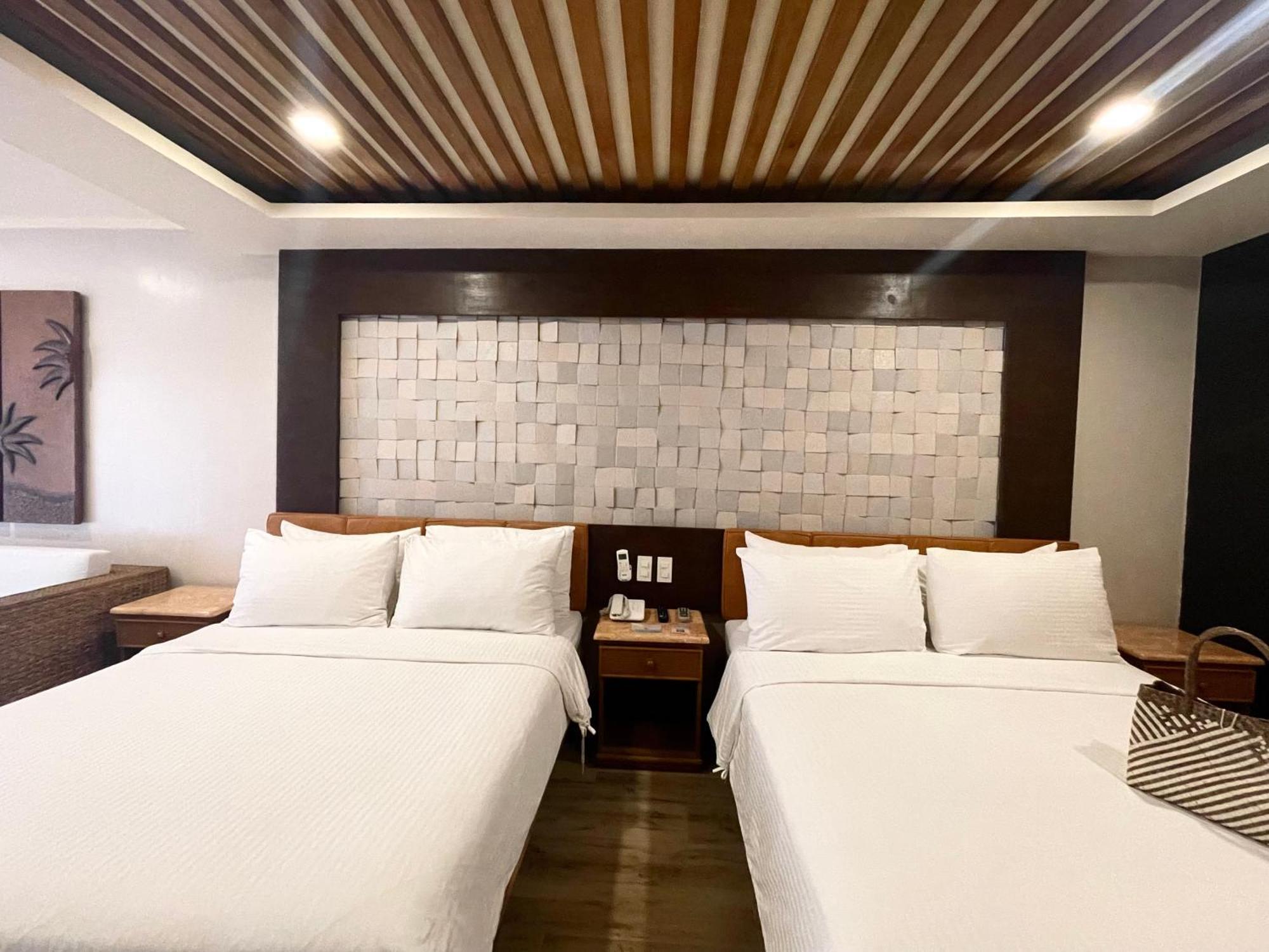 Red Coconut Beach Hotel Boracay Balabag  Zimmer foto
