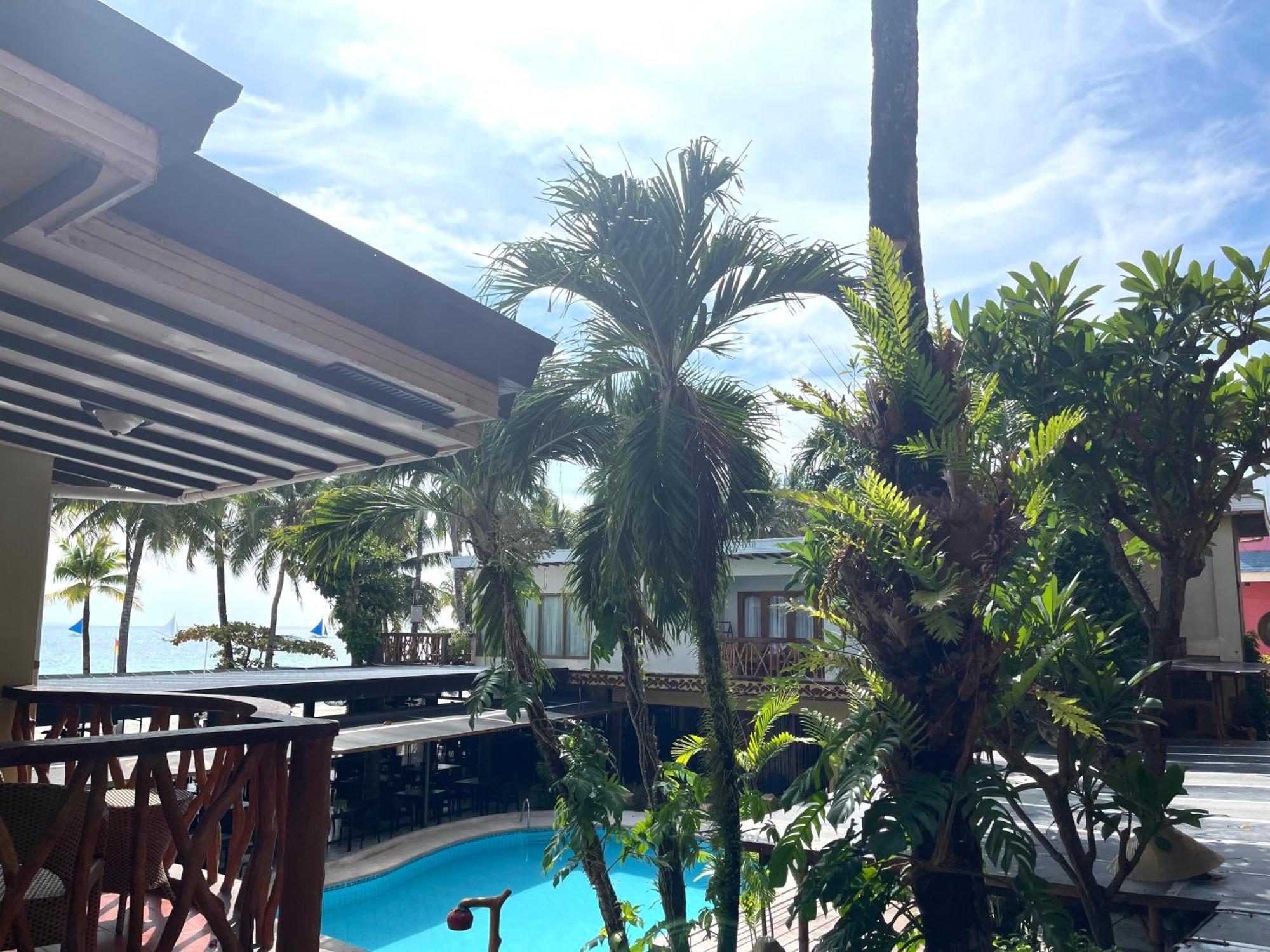 Red Coconut Beach Hotel Boracay Balabag  Zimmer foto